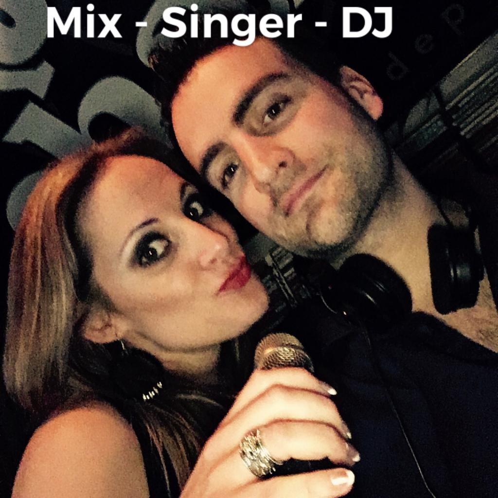 Céline Carrera DJ & Vocal Rocking Chair